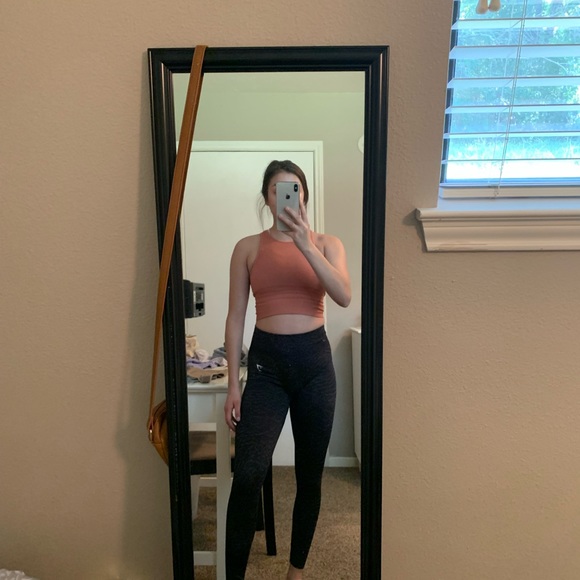 Workout top bundle - Picture 3 of 7